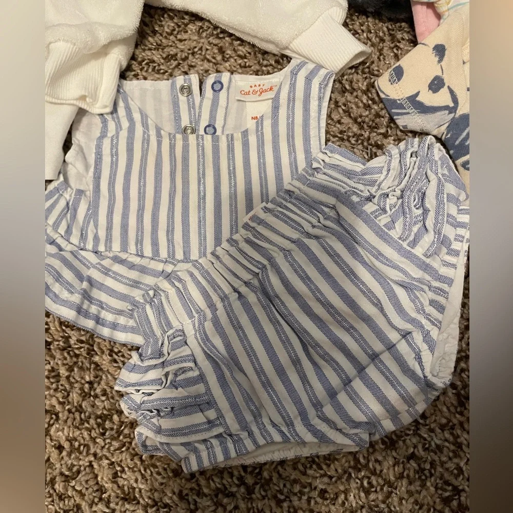 🎀  Baby Girl Clothing Bundle | Size 0–3 M | 10 Pieces | Carter’s, Gerber & More